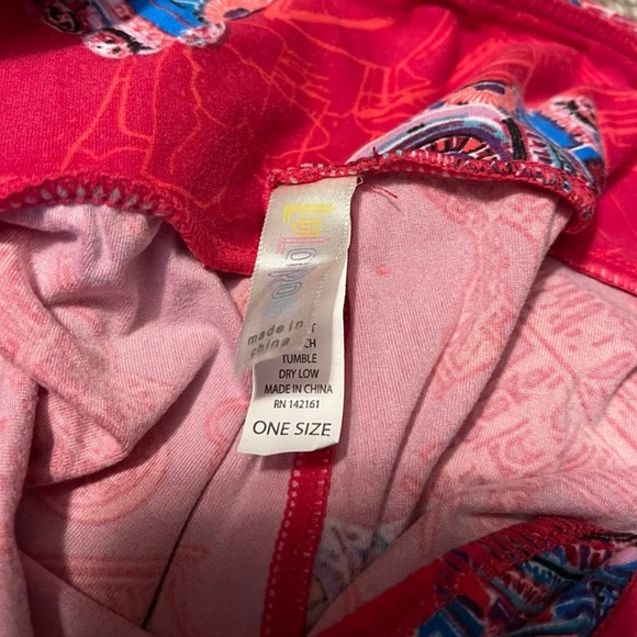 Lularoe camera leggings os - Picture 3 of 4